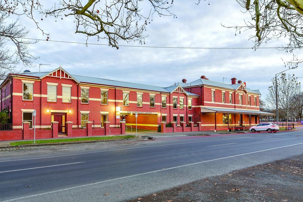 Lake Inn - Ballarat Eksteriør billede
